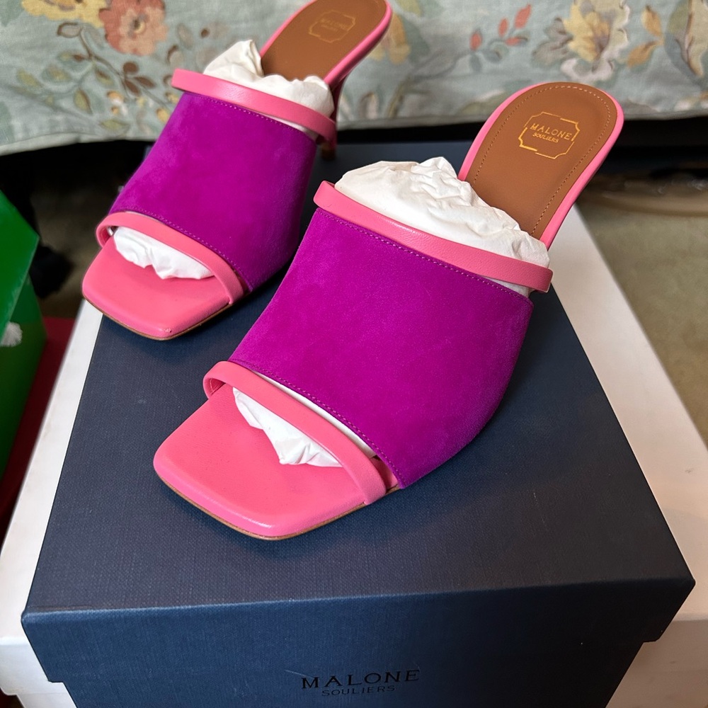 Malone Souliers orchid and coral mule